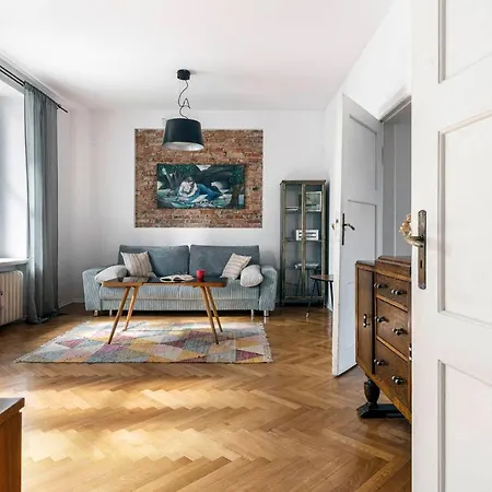 Roxy Q4apartments アパート